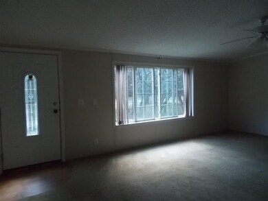 348 Emerald Acres Dr, Crawfordville, FL 32327 - photo 5