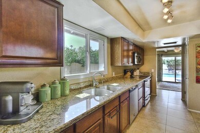 006_Kitchen