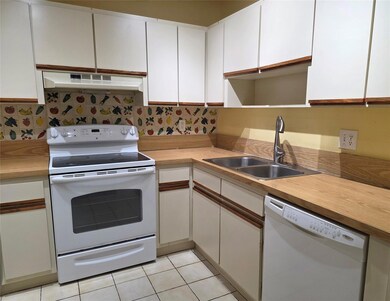 817 SE 12th Ct unit 1, Fort Lauderdale, FL 33316 - photo 4