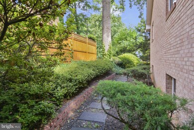 2621 West St, Falls Church, VA 22046 - photo 4