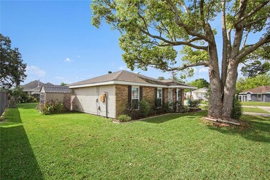 2741 Bayou Boeuf Dr, Marrero, LA 70072 - photo 2