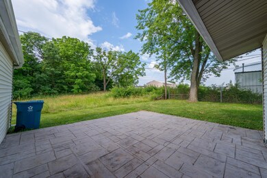 3 Austin Ave, Carpentersville, IL 60110 - photo 2