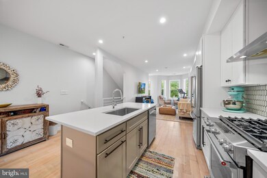 731 Fairmont St NW unit 2, Washington, DC 20001 - photo 5