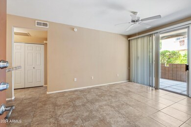 04-Living Room