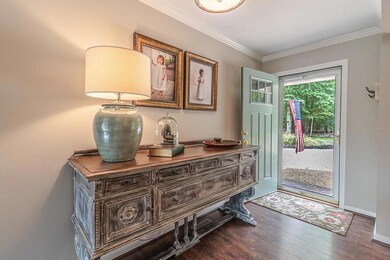 Entry/Foyer