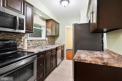 157 N Wycombe Ave, Lansdowne, PA 19050 - photo 5