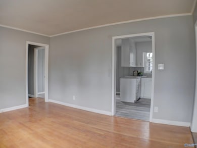 4213 Eastland Dr NW, Huntsville, AL 35810 - photo 4