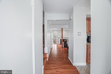 11522 Summer Oak Dr, Germantown, MD 20874 - photo 3