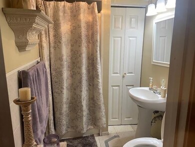 3206 Flores Ave unit 2, Laredo, TX 78040 - photo 7