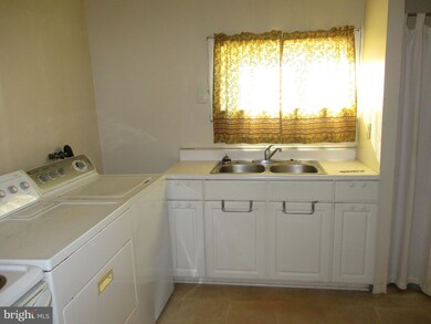 107 High St, New Windsor, MD 21776 - photo 6