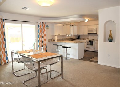Dining kitchen area