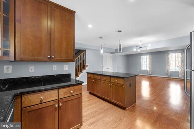 4115 S Four Mile Run Dr unit B, Arlington, VA 22204 - photo 6