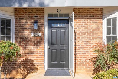 2627 Commonwealth Dr, Charlottesville, VA 22901 - photo 2