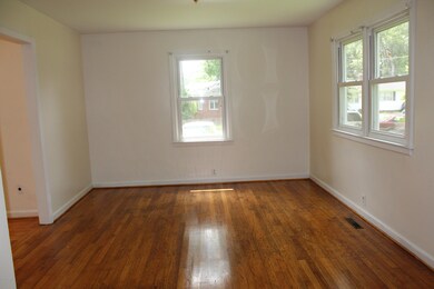 111 Dogwood Dr, Jacksonville, NC 28540 - photo 4