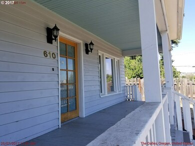 610 E 12th St, the Dalles, OR 97058 - photo 2