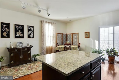 24673 Byrne Meadow Square unit 3-101, Aldie, VA 20105 - photo 7