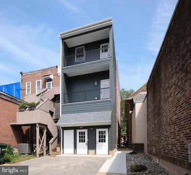 32 S State St unit 2, Newtown, PA 18940 - photo 2