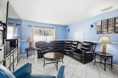 5311 Barefoot Path unit 3, Kissimmee, FL 34746 - photo 6