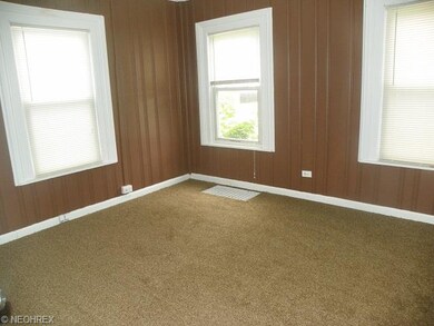 great large bedroom down or extra room for compute