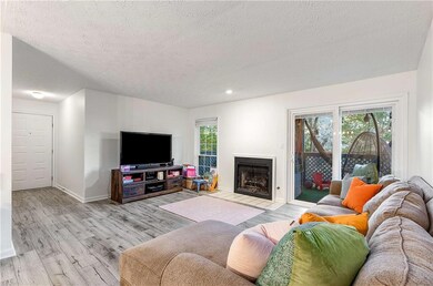 1188 Weatherstone Dr NE, Atlanta, GA 30324 - photo 3