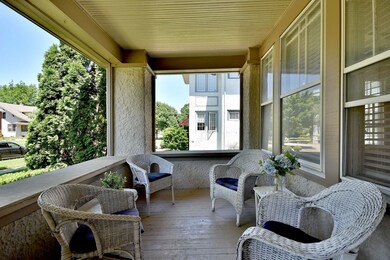 305 N Addison Ave, Elmhurst, IL 60126 - photo 2