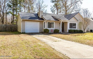600 Regalwood Dr, Jacksonville, NC 28546 - photo 2