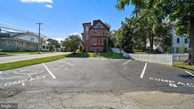 119 S Broad St unit 2, Kennett Square, PA 19348 - photo 2