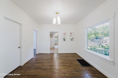 4820 S 5th St-7