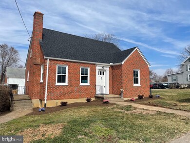 216 W 3rd Ave, Ranson, WV 25438 - photo 2