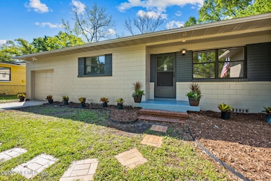 6228 Autlan Dr, Jacksonville, FL 32210 - photo 3