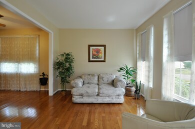 16128 Kennedy St, Woodbridge, VA 22191 - photo 3