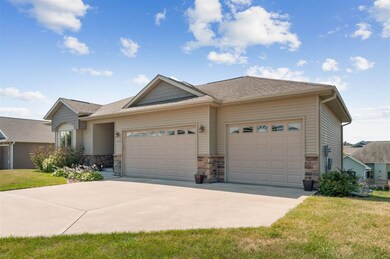 606 Sullivan St, West Branch, IA 52358 - photo 2