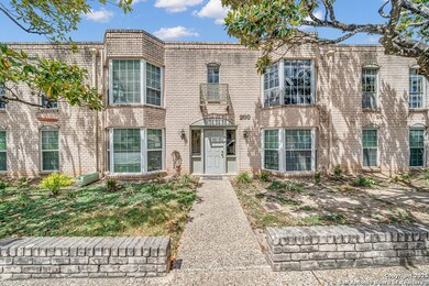 102 Ruelle unit 200-B, San Antonio, TX 78209 - photo 5