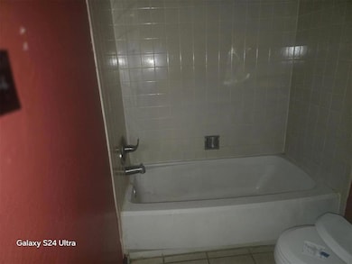 1122 NW 52nd Cir, Lawton, OK 73505 - photo 7