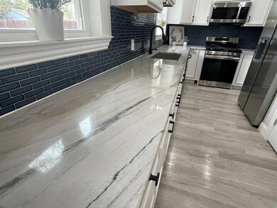 709 Oakwood Ave, Hurst, TX 76053 - photo 6