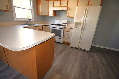 43 Albury Stone Cir unit U197, Nashua, NH 03063 - photo 5