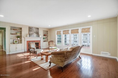 120 Twin Oaks Blvd-9