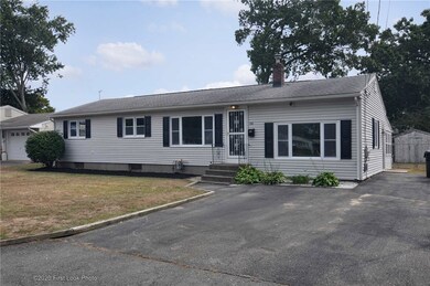 138 Hanover St, Warwick, RI 02886 - photo 4