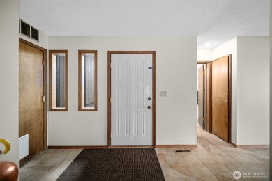 Spacious entry welcomes you!