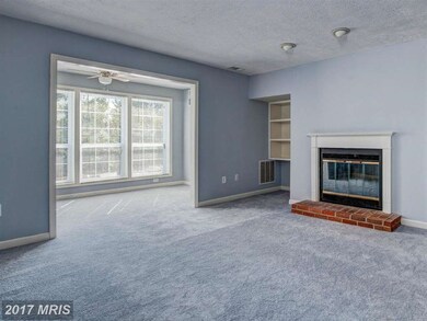 10032 Oakton Terrace Rd unit 10032, Oakton, VA 22124 - photo 3