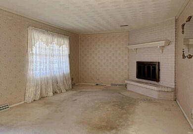 927 N Clark St, Loogootee, IN 47553 - photo 2