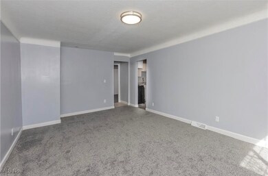 1460 S Belvoir Blvd, Cleveland, OH 44121 - photo 5