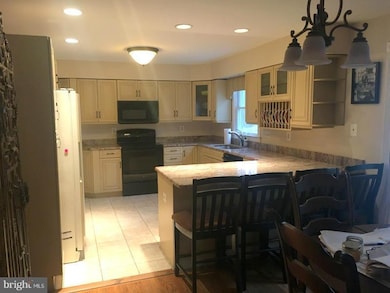 2882 Spring Lakes Dr, Davidsonville, MD 21035 - photo 3