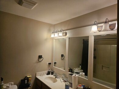 2206 Concord Dr unit B, Sycamore, IL 60178 - photo 6