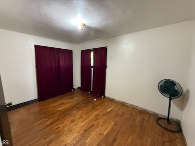 1227 W 9th St, Anderson, IN 46016 - photo 5