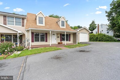 124 Frick Ave, Waynesboro, PA 17268 - photo 4