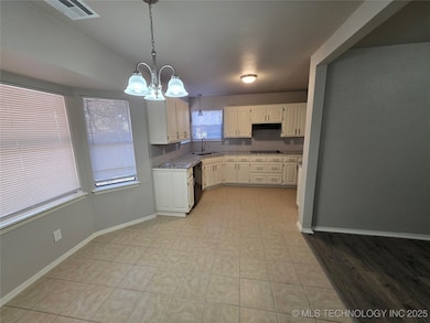 25836 Lariat Cir, Broken Arrow, OK 74014 - photo 4