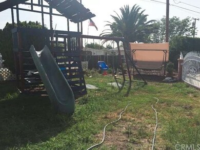Front yard completely fenced.  Play yard can stay 
