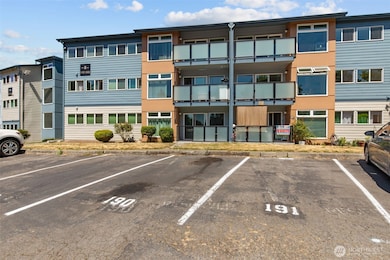 15152 65th Ave S unit 818, Tukwila, WA 98188 - photo 2