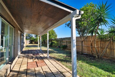 4015 Ashwood Dr, Pearland, TX 77584 - photo 3